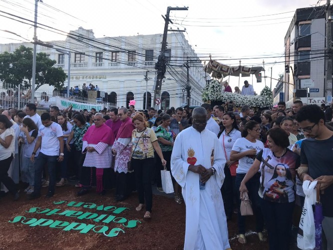 Festejo teve concentração na Catedral Metropolitana