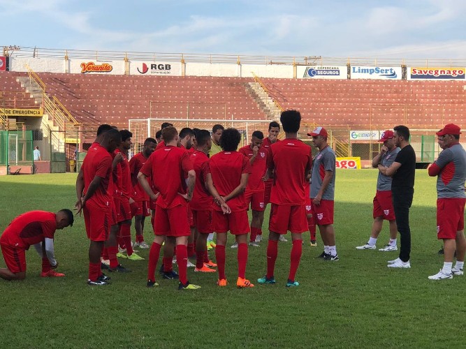 CRB realiza treino em Sertãozinho