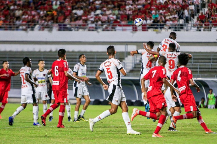 Galo dá vacilo e cede o empate no Rei Pelé: 2 a 2