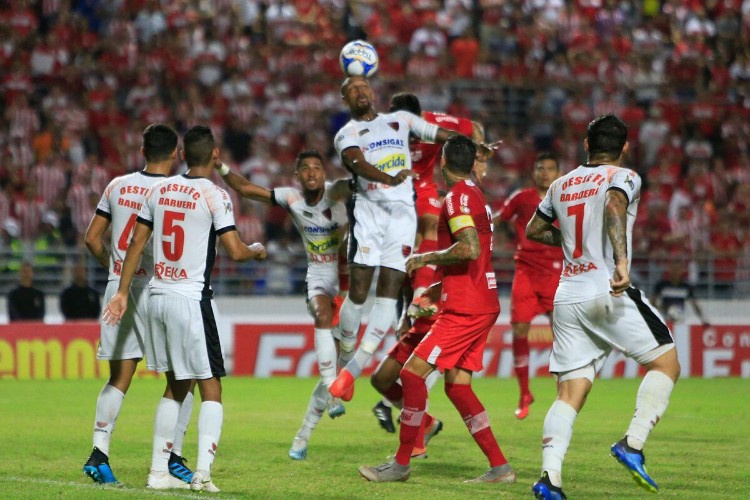 Galo dá vacilo e cede o empate no Rei Pelé: 2 a 2