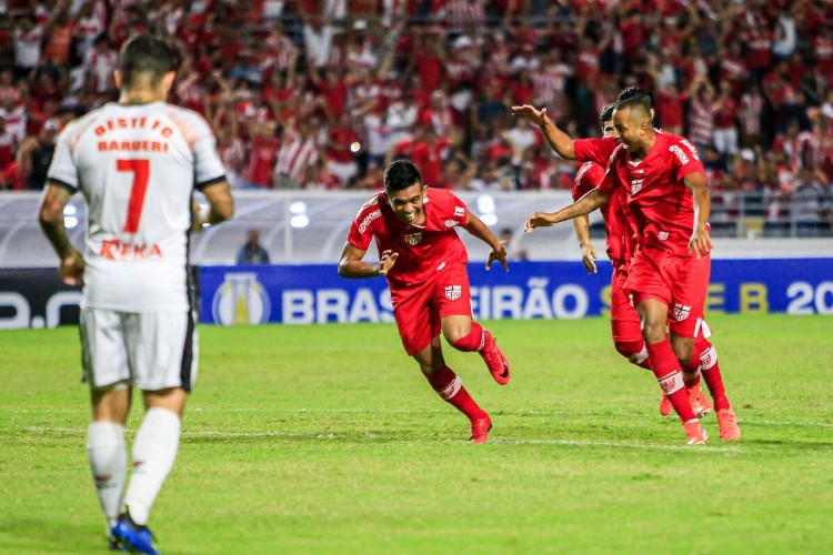 Galo dá vacilo e cede o empate no Rei Pelé: 2 a 2