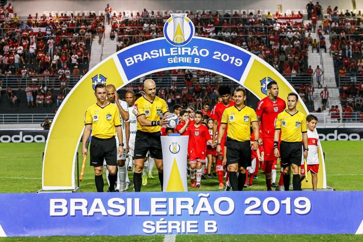 Galo joga mal e é derrotado pelo placar de 1 a 0