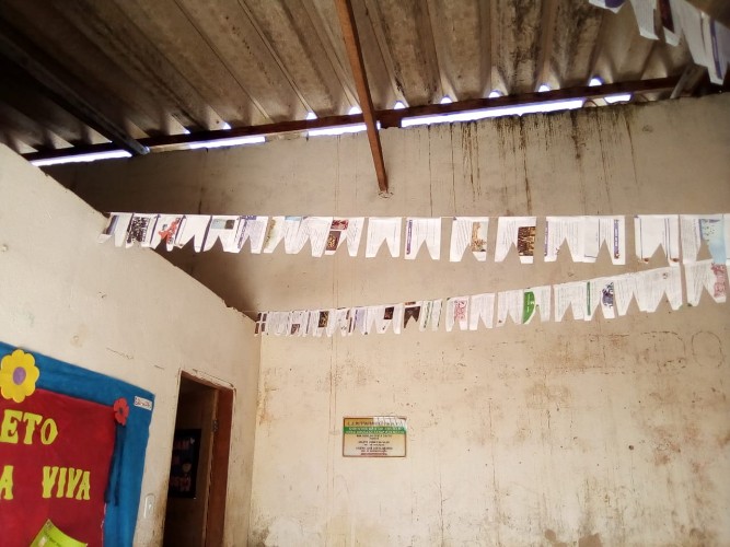 Galpão usado como escola ameaça desabar em Joaquim Gomes