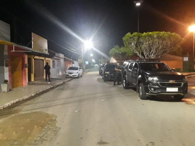 Gaeco cumpre dezenas de mandados contra acusados de integrar o PCC