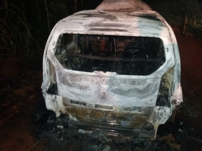 Veículo Up de cor branca e placa QLA-4817 havia sido levado mais cedo da casa dele
