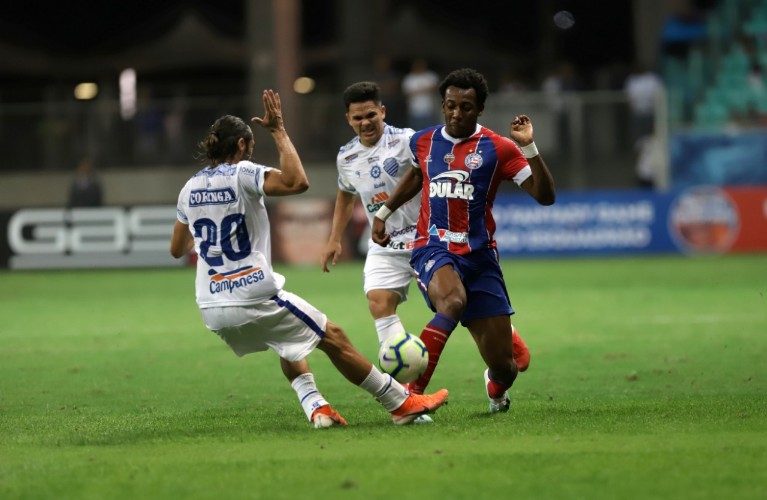 Confira imagens de Bahia 1x0 CSA - Campeonato Brasileiro (17ª rodada)