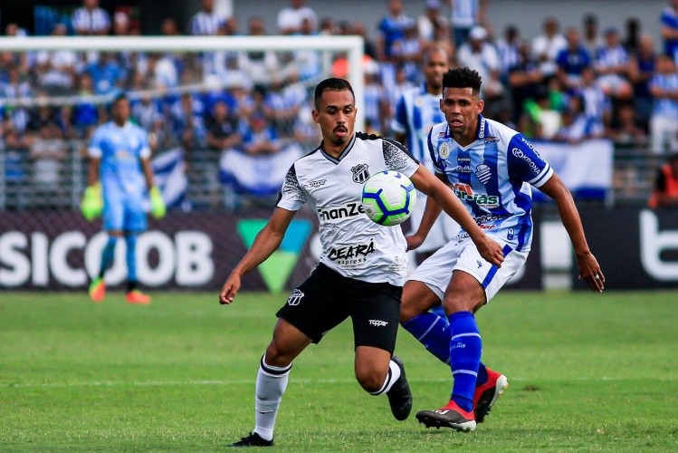 Azulão vence o Vozão por 1 a 0