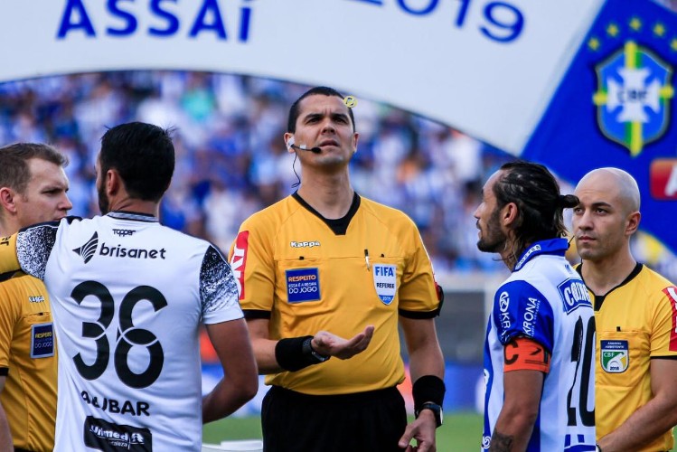 Azulão vence o Vozão por 1 a 0