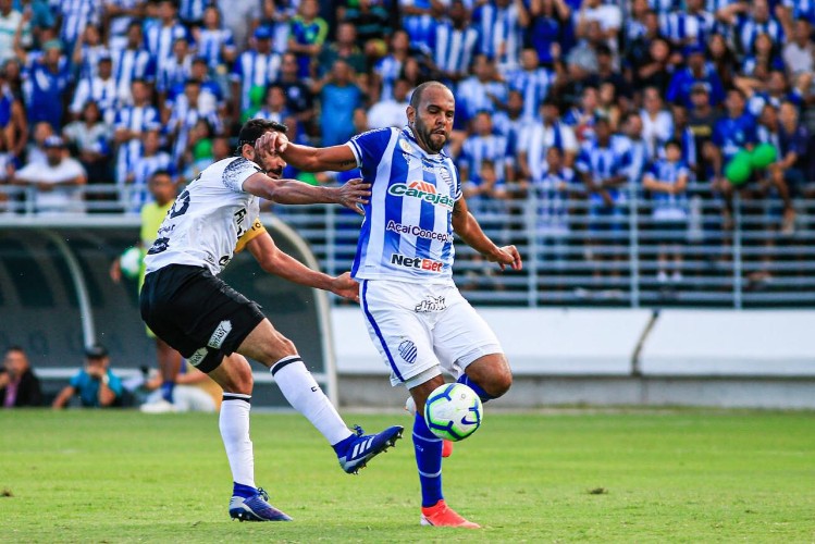 Azulão vence o Vozão por 1 a 0