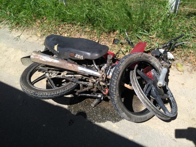 Colisão frontal deixa motociclista gravemente ferido na AL-401