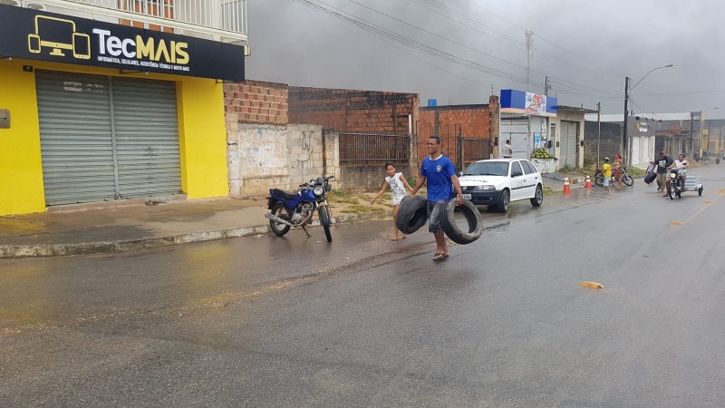 Populares cobram e pressionam gestão municipal 