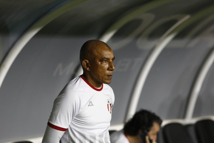 Galo venceu o jogo com um gol de Willie: 1 a 0