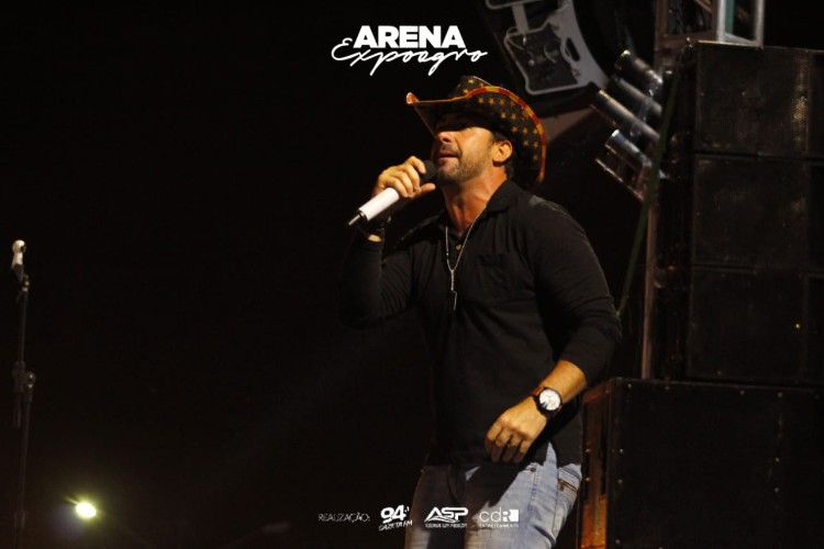 Primeira noite de shows lota a Arena Expoagro