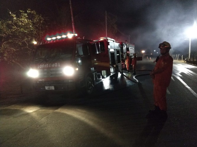 Fogo atinge mercadinho na zona rural da cidade de Taquarana