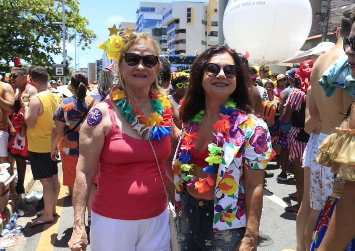 Pinto da Madrugada arrasta milhares de foliões nas prévias carnavalescas
