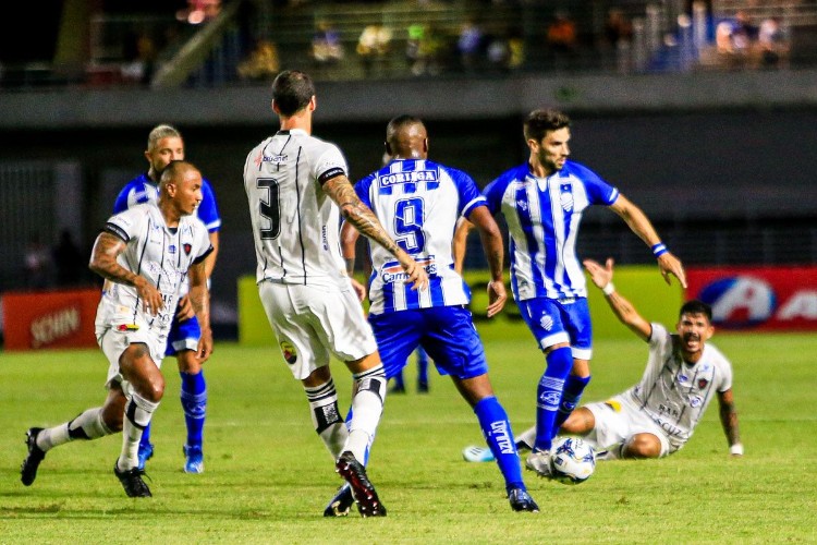 Pela Copa do Nordeste, Azulão perde para o Belo, ao apagar das luzes: 1 a 0