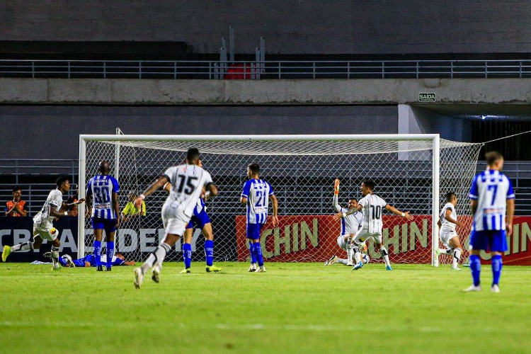 Pela Copa do Nordeste, Azulão perde para o Belo, ao apagar das luzes: 1 a 0
