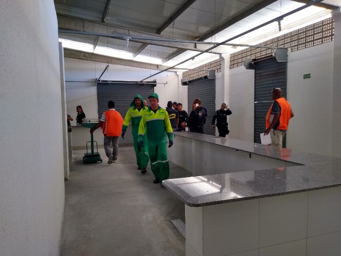 Demolição da antiga balança do peixe e realocação dos pescadores para Centro Pesqueiro