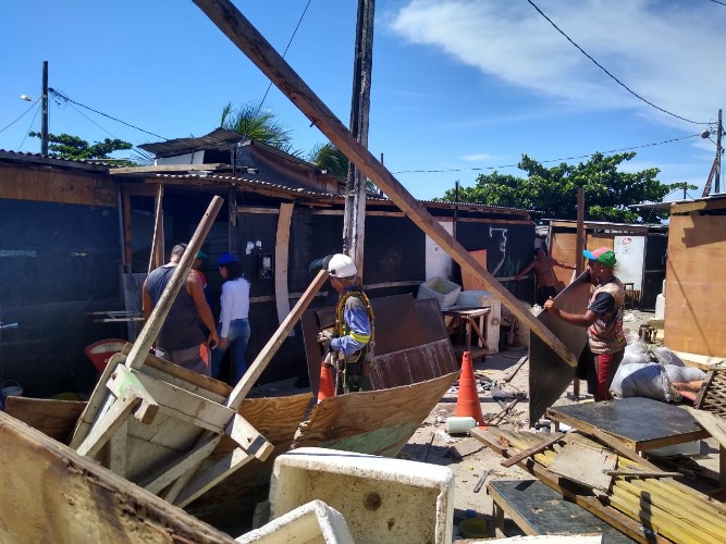 Demolição da antiga balança do peixe e realocação dos pescadores para Centro Pesqueiro