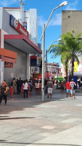 Movimentação no centro de Maceió no primeiro dia da flexibilização