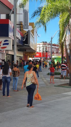 Movimentação no centro de Maceió no primeiro dia da flexibilização