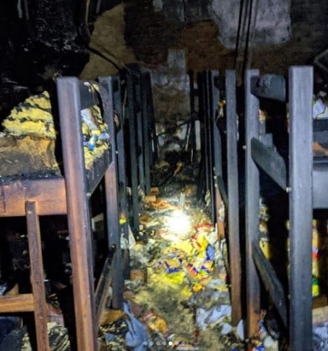 Móveis, cômodos e alimentos foram perdidos durante o incêndio