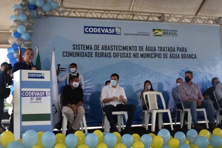 Ministro do Desenvolvimento Regional entrega obras hídricas em Alagoas