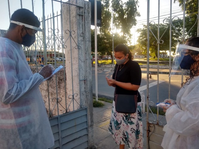Paróquias ficaram fechadas durante toda a fase vermelha e laranja do distanciamento social