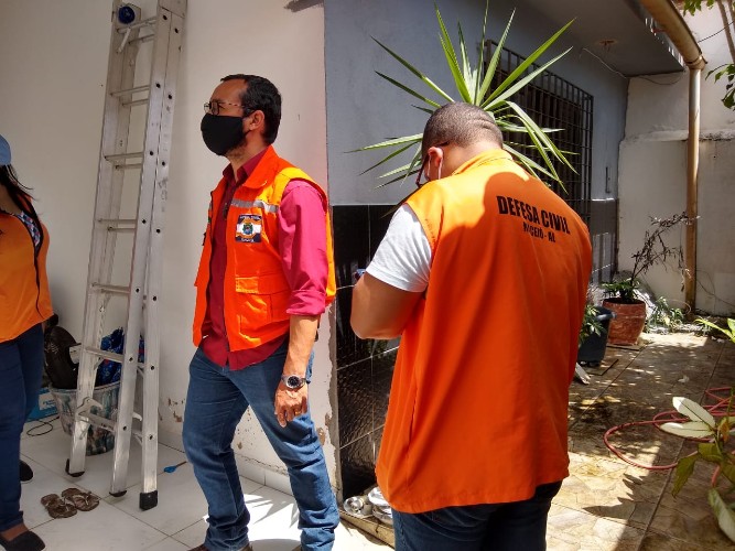 Morador aponta rachadura em sua residência