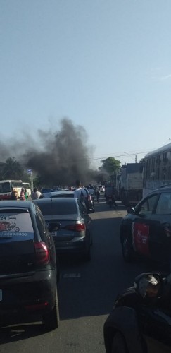 Moradores protestam contra a privatização da Casal