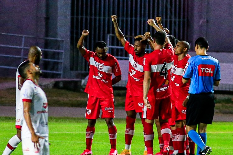 Jogo válido pela 22ª segunda rodada do Campeonato Brasileiro da Série B
