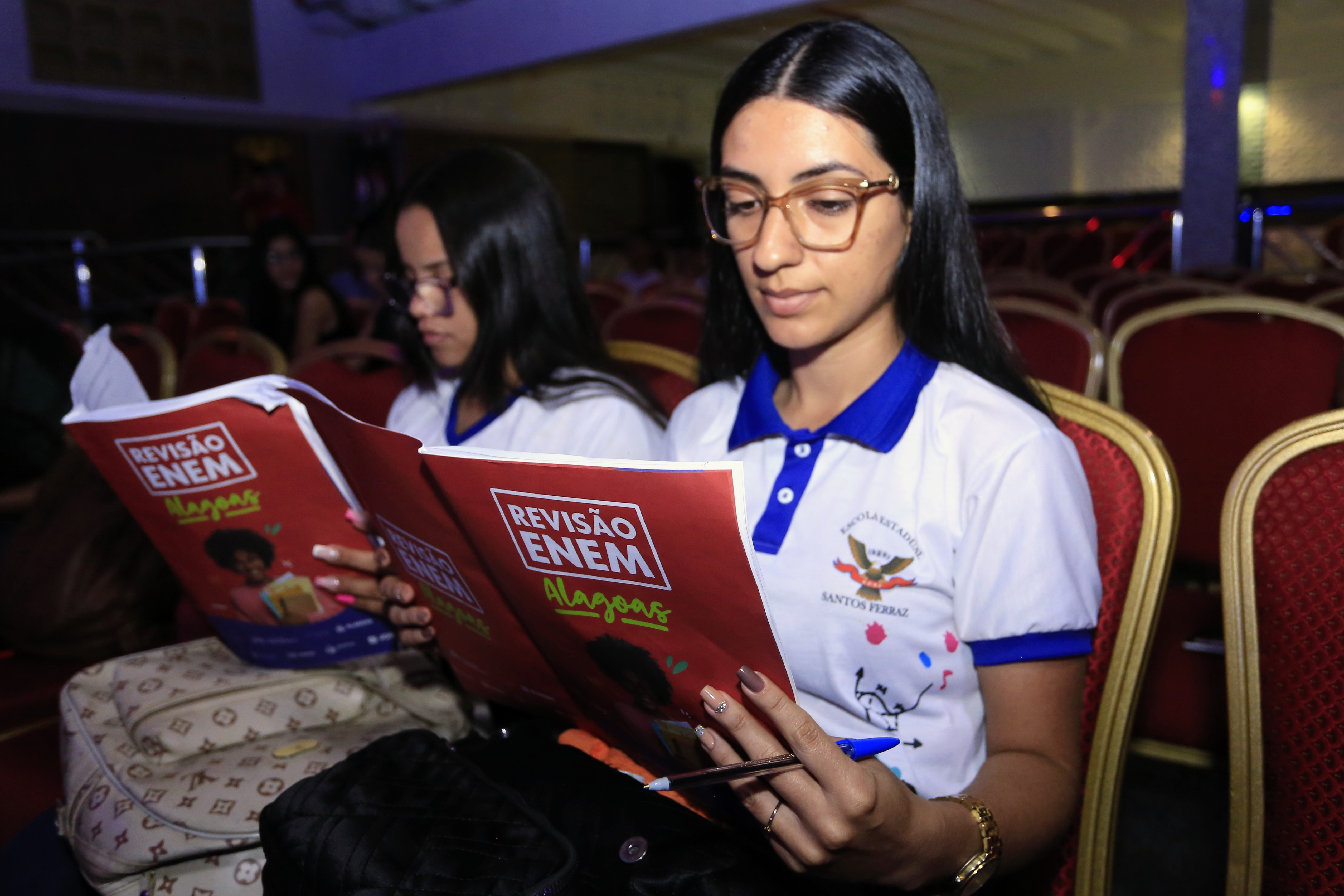 Estudantes lotam o HD Hall para o Aulão Enem