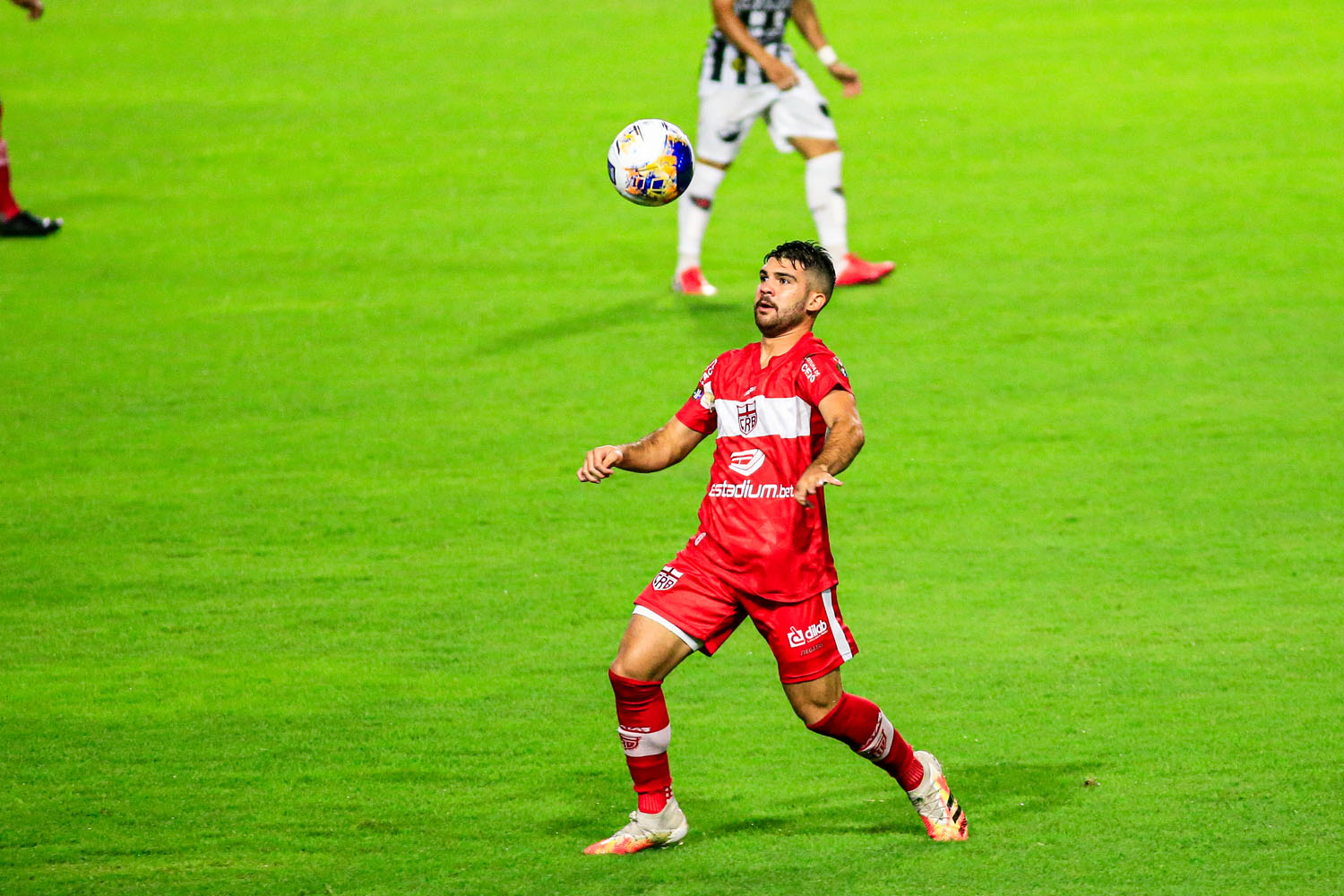 CRB vence o Botafogo-PB por 2 a 1 pela Copa do Nordeste e aumenta invencibilidade no Rei Pelé