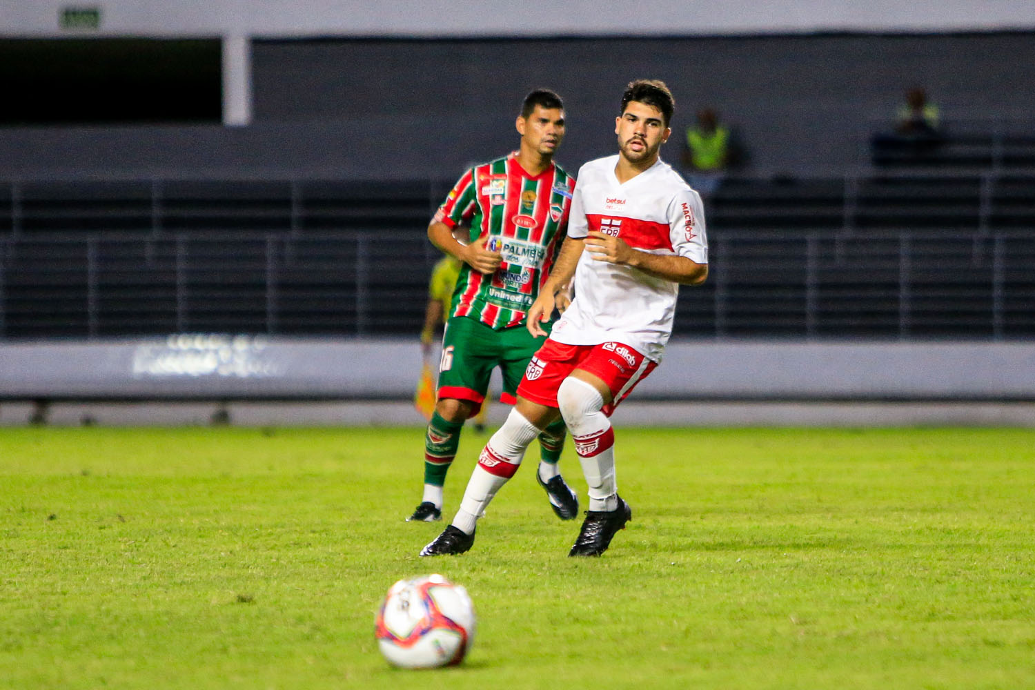 Em duelo equilibrado, CRB e CSE empatam em 1 a 1 no Rei Pelé pelo Alagoano