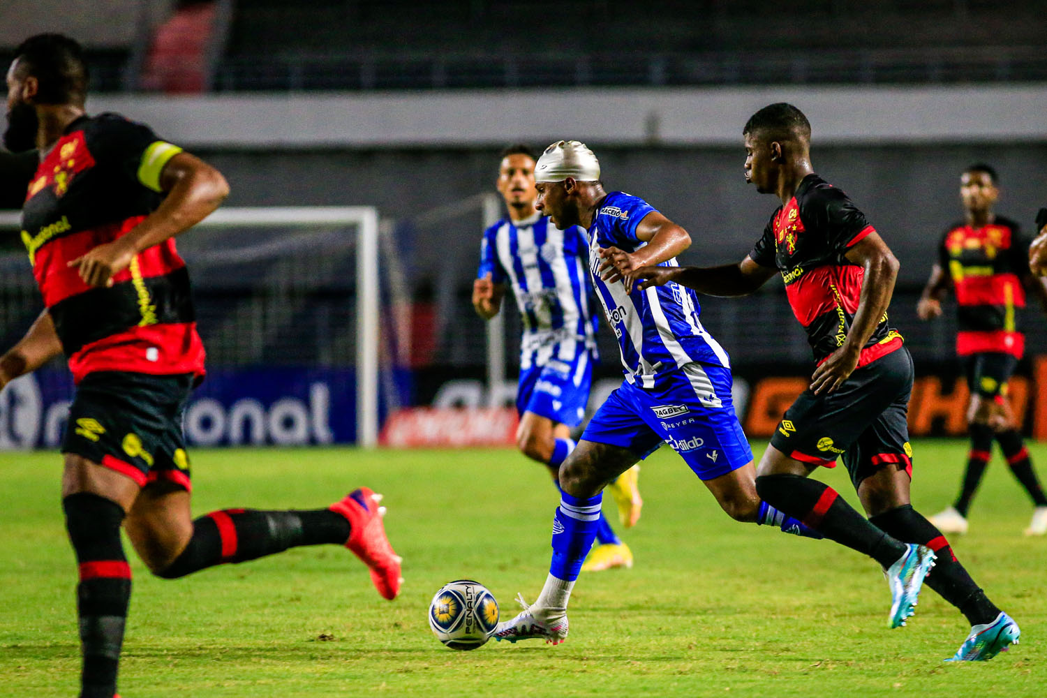 Sport segue no Nordestão e CSA mantém foco na Copa Alagoas