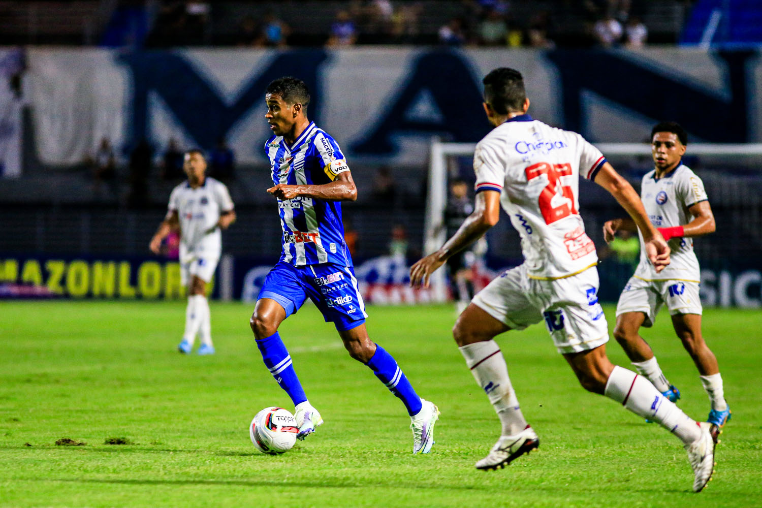 CSA começa perdendo, mas arranca empate com o Bahia em jogo pela Série B: 1 a 1