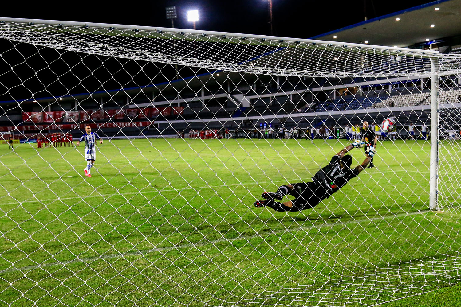 Nos pênaltis, CSA vence CRB e conquista seu 40º título do Alagoano: 1x1 (4x3)