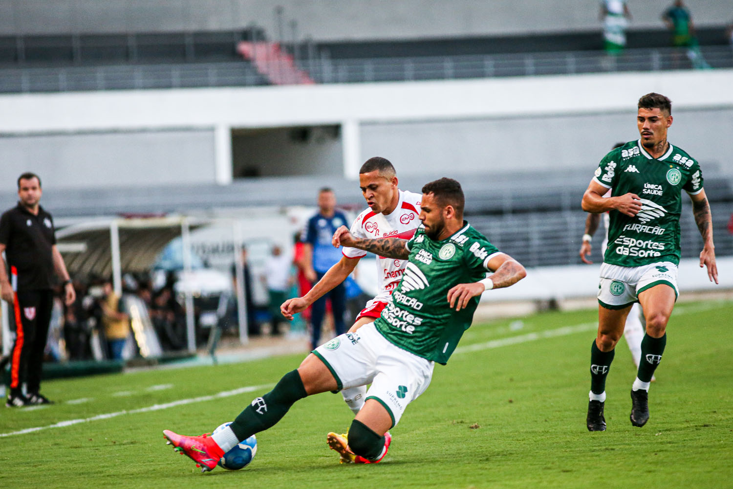 Com gol de Lucas Lima, CRB bate Guarani e sobe uma posição na tabela
