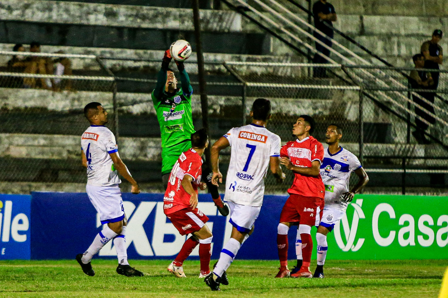 Contra o lanterna Jaciobá, CRB leva sufoco e fica no empate por 1 a 1, em Arapiraca