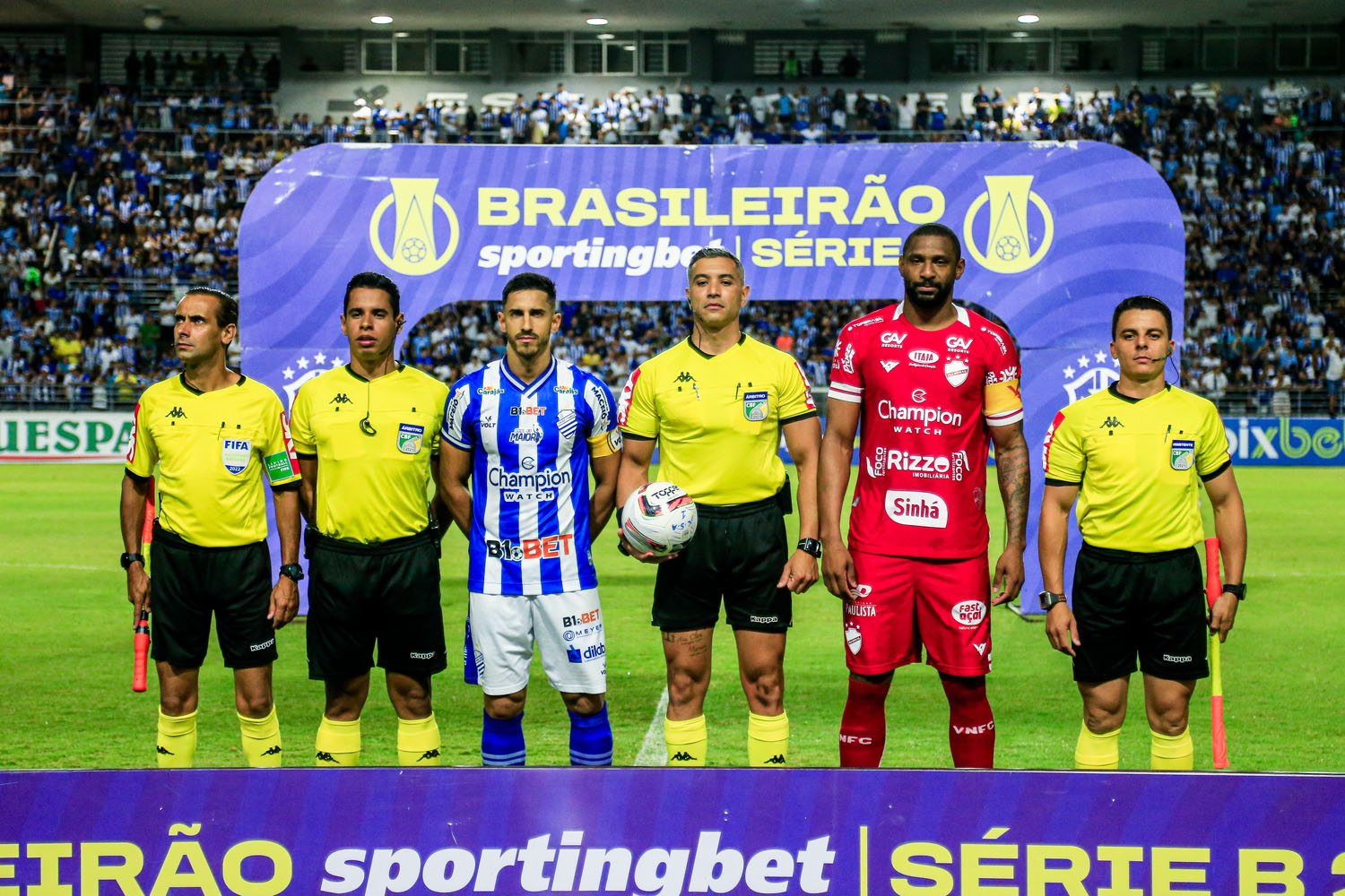 Com casa cheia, CSA vence Vila Nova por 1 a 0 e dorme fora da zona do rebaixamento