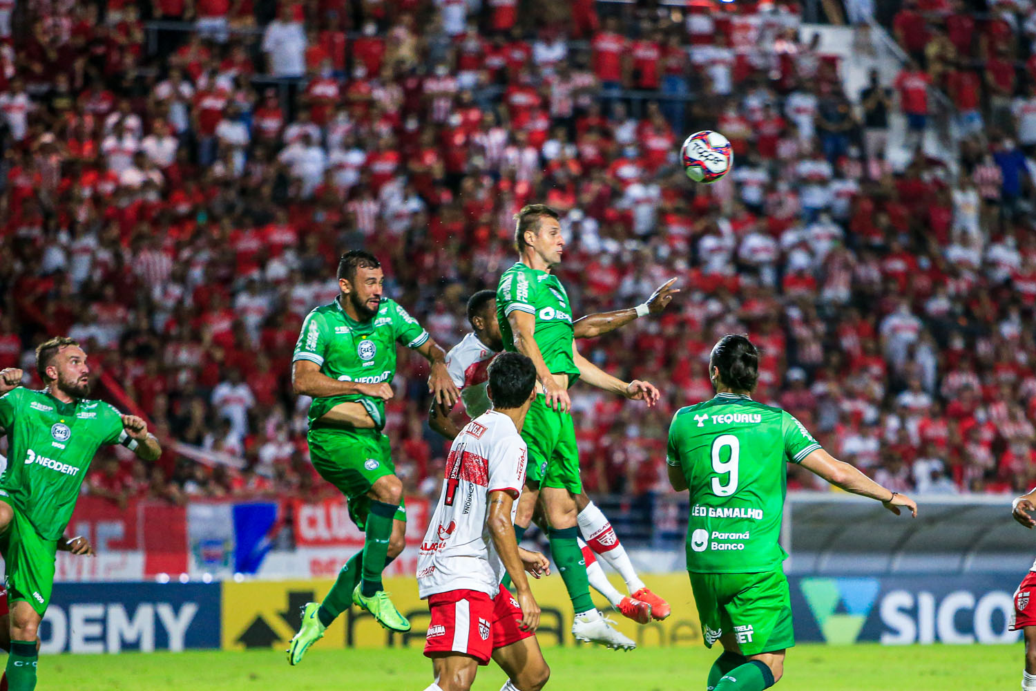 Bola aérea defensiva torna-se pesadelo para o CRB