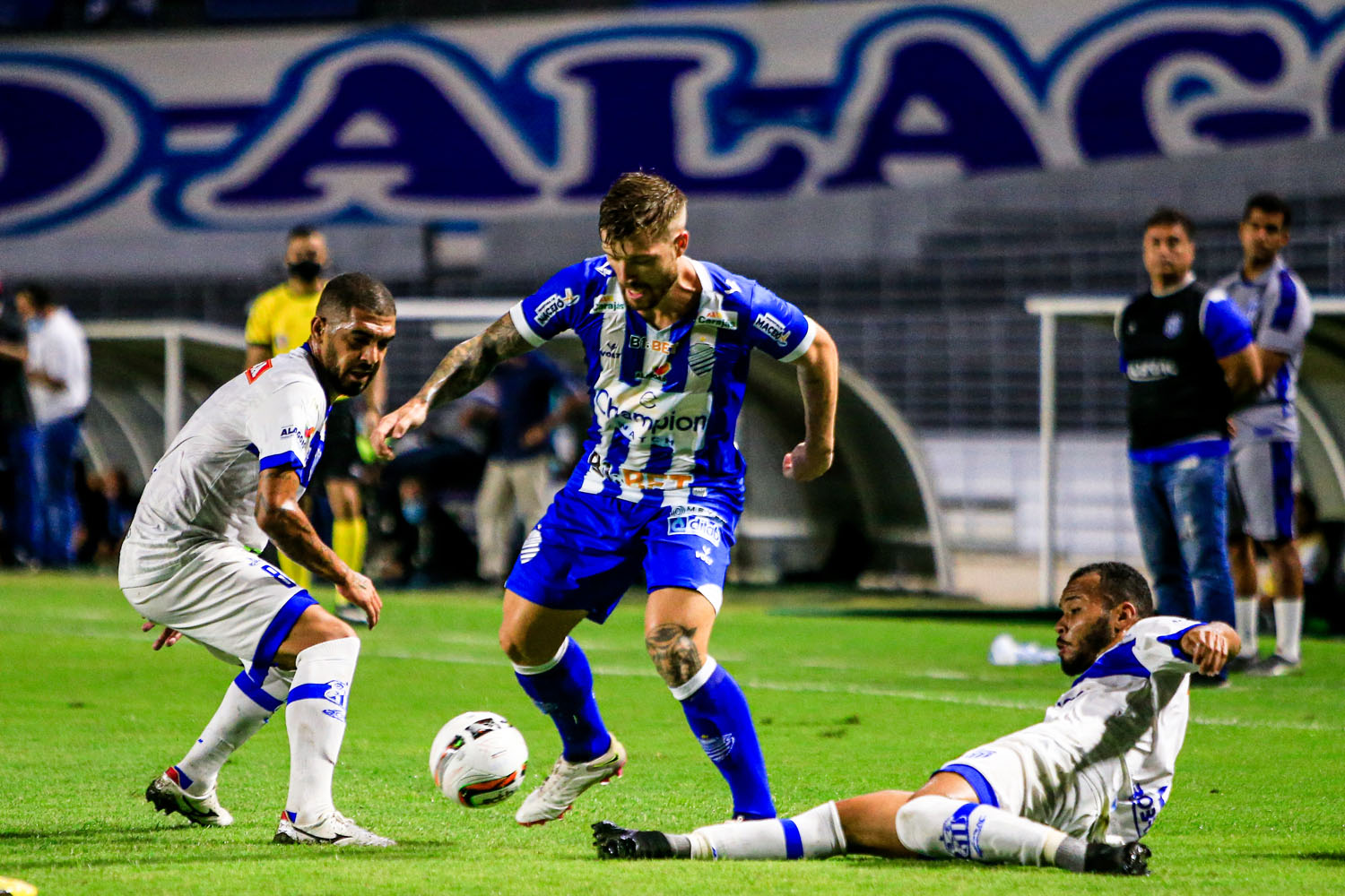 CSA goleou o JAC pelo Alagoano
