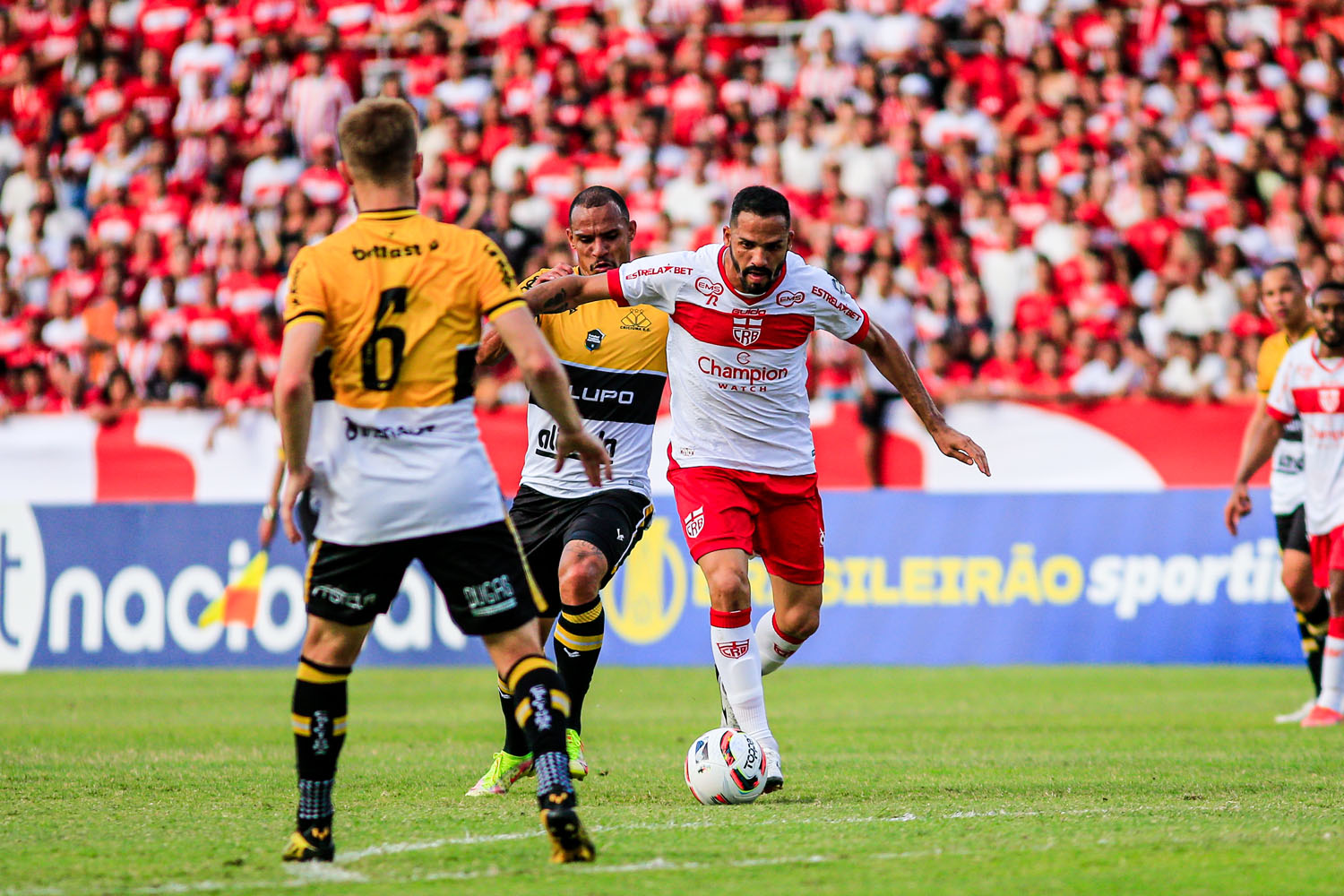 CRB não sai do zero a zero com o Criciúma, em jogo disputado no Rei Pelé, pela Série B