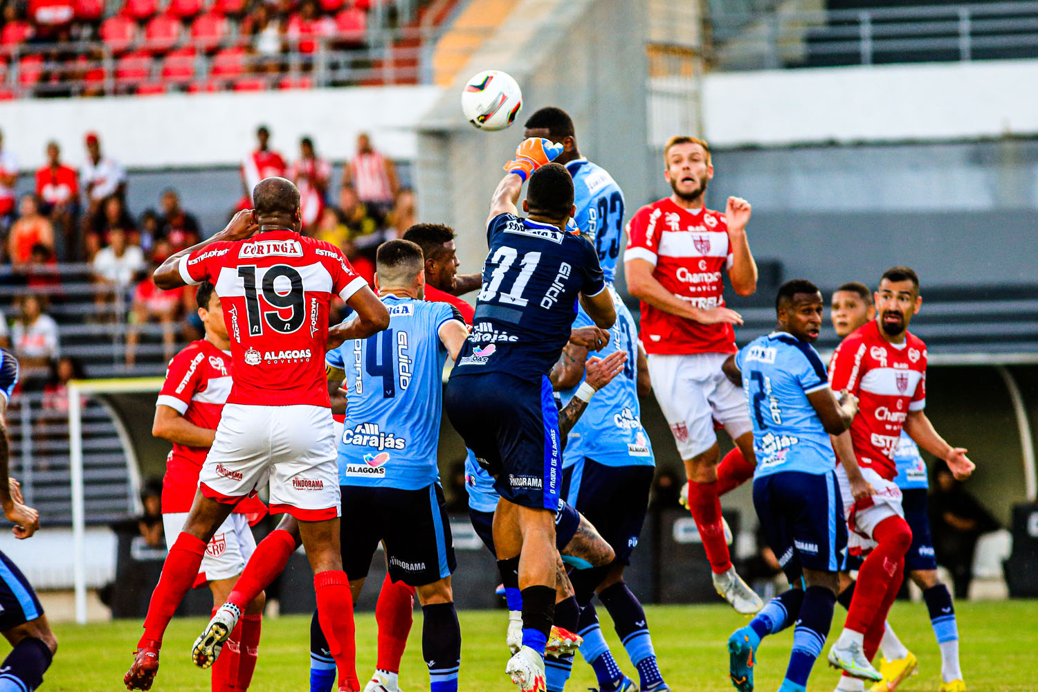 Sem dificuldades, CRB vence o CSA e segue líder no Estadual: 3 a 1