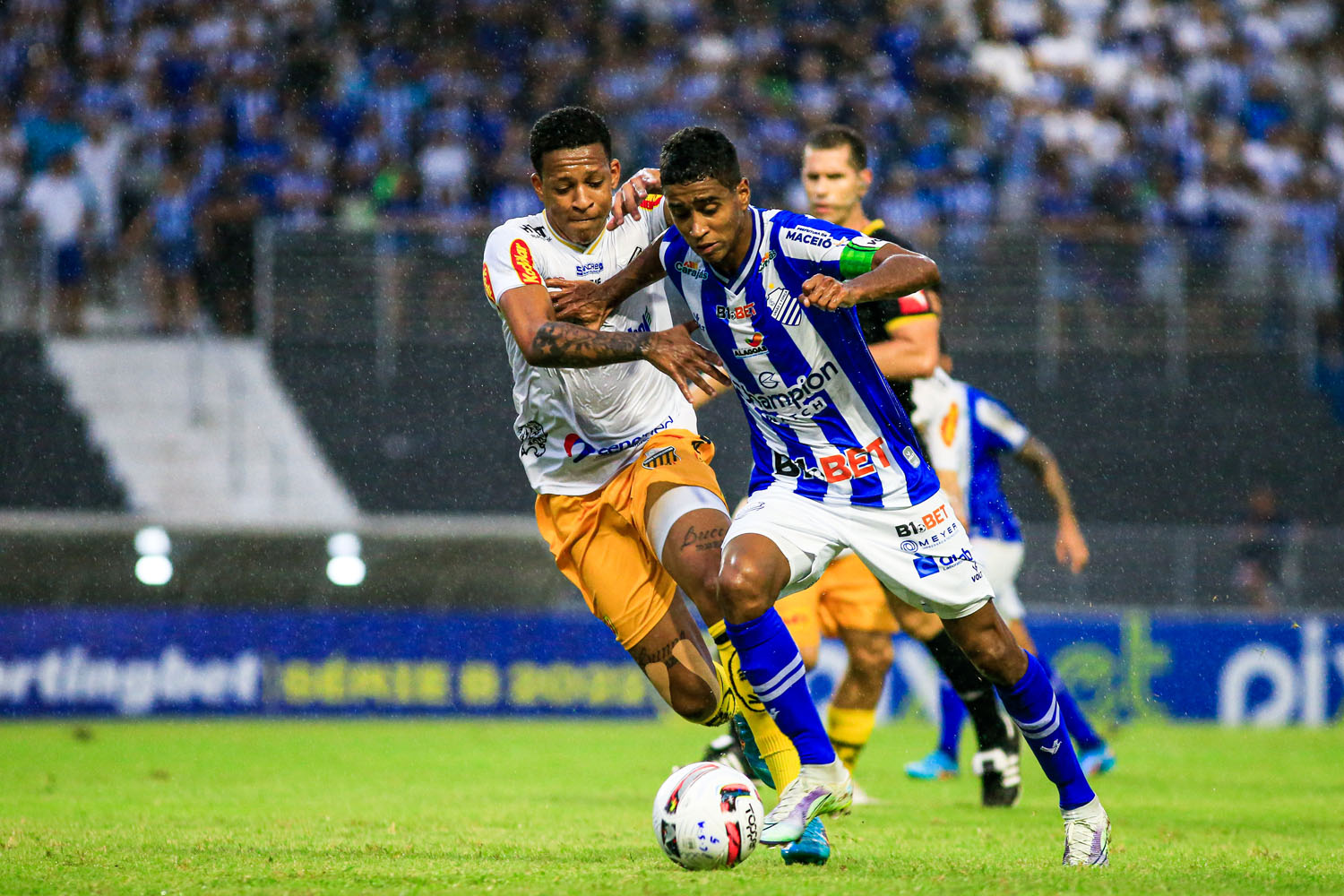 Suspenso pelo terceiro amarelo, Gabriel é mais uma estrela fora da decisão