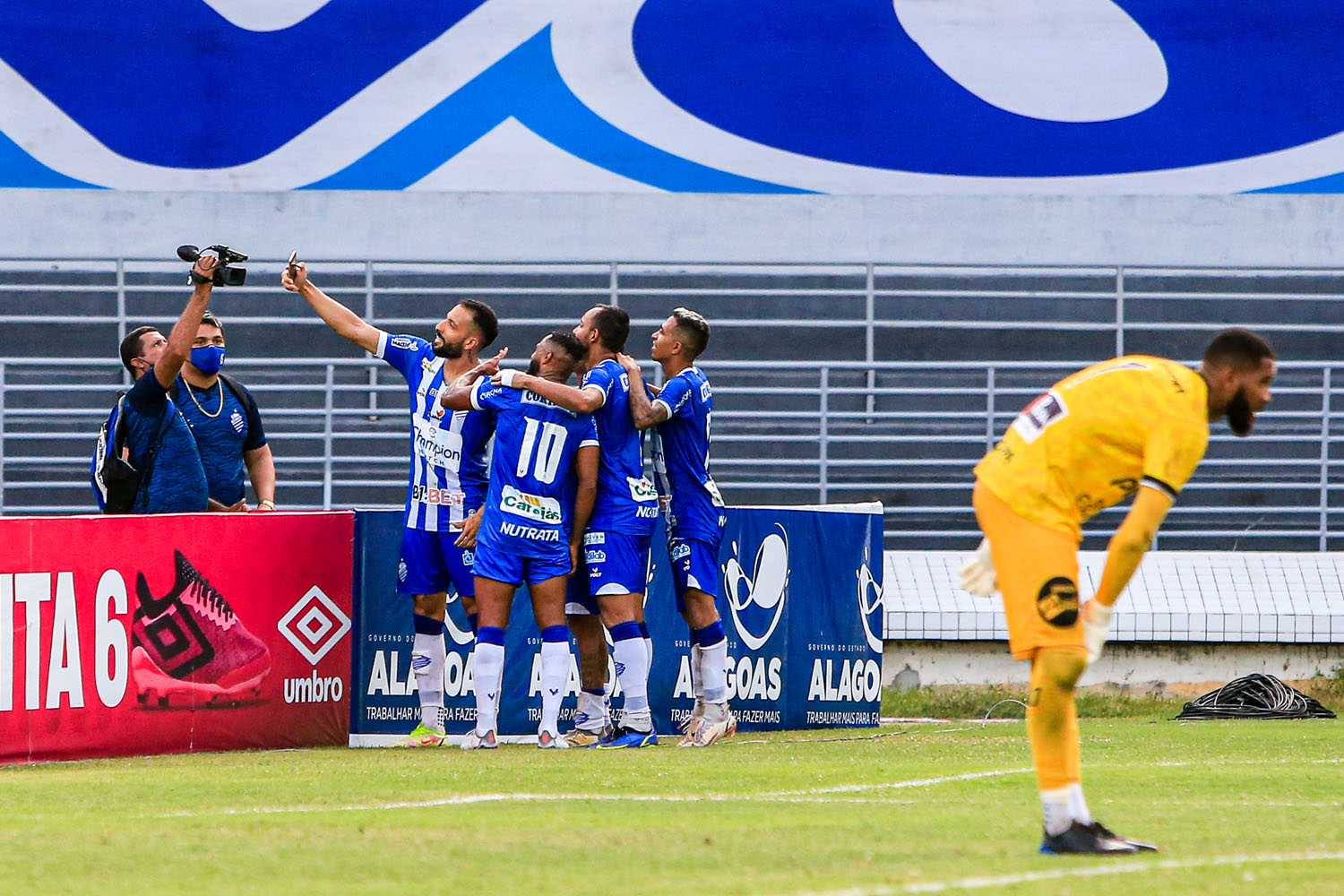 Artilheiro Rodrigo Rodrigues marca duas vezes e CSA vence a primeira na Copa do Nordeste 2022: 3 a 0