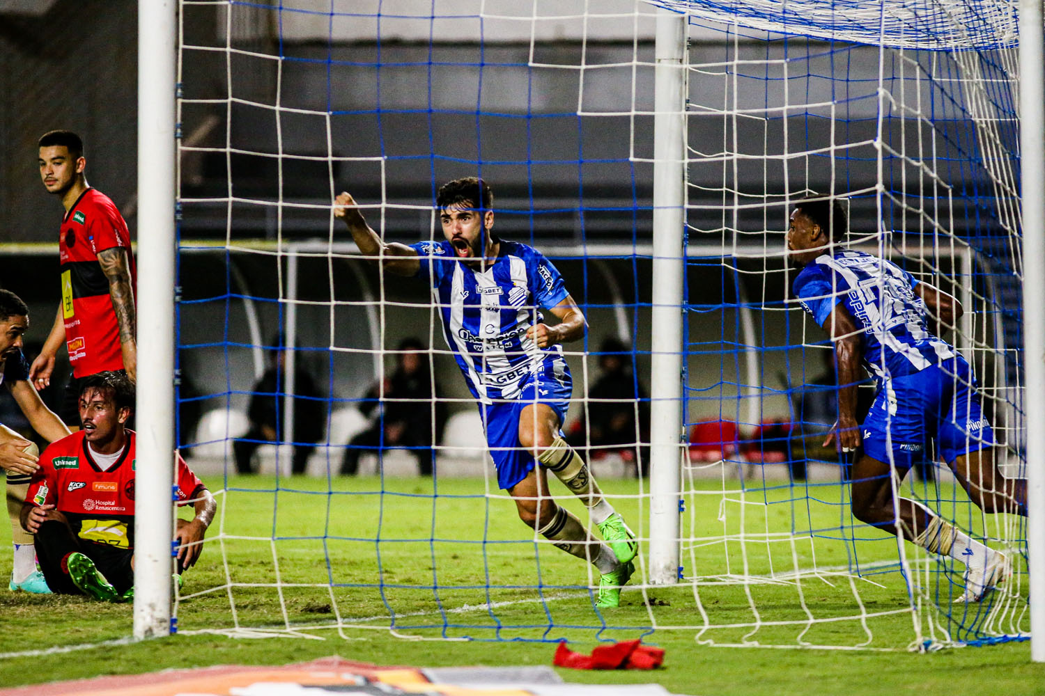 Na raça, CSA vira sobre o Pouso Alegre e fica perto do G8: 2x1