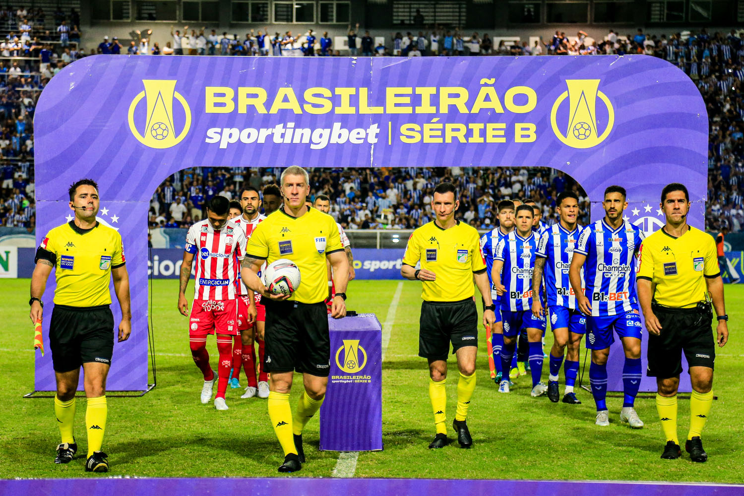 CSA vence lanterna Náutico e termina rodada fora da zona do rebaixamento: 2 a 0