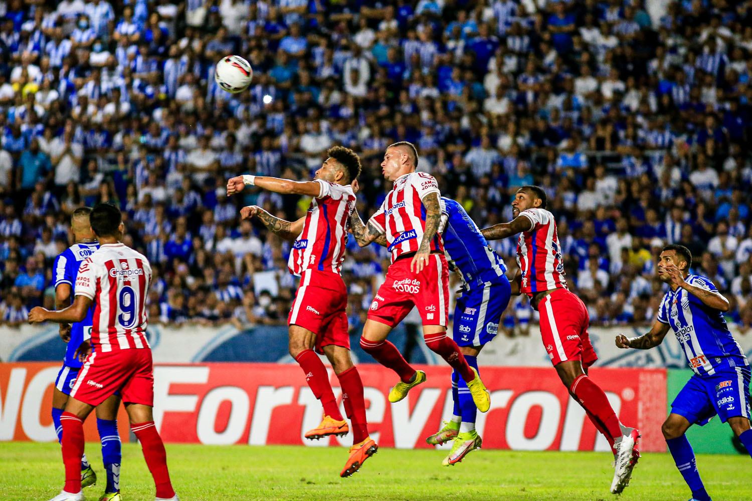 CSA vence lanterna Náutico e termina rodada fora da zona do rebaixamento: 2 a 0