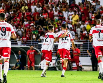 CRB vence Athletico e larga em vantagem na 3ª fase da Copa do Brasil